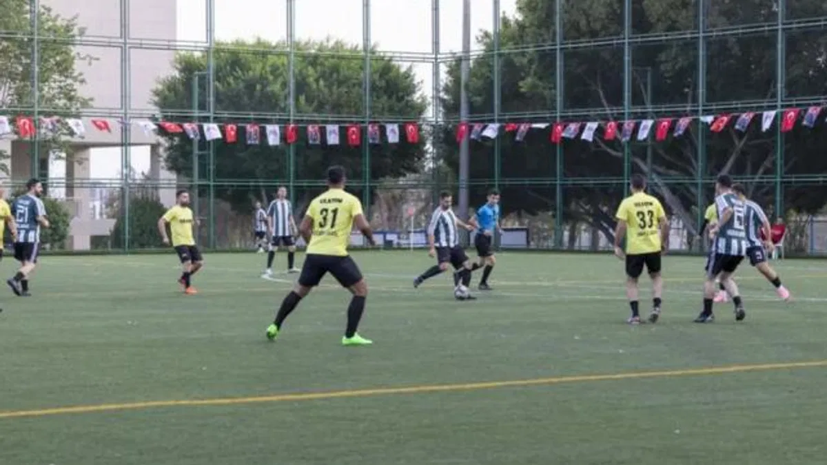 Mersin Büyükşehir Belediyesi 3. Birimler Arası Futbol Turnuvası başladı