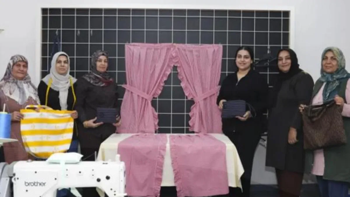 Mersin’de özel birey annelerine dikiş kursu