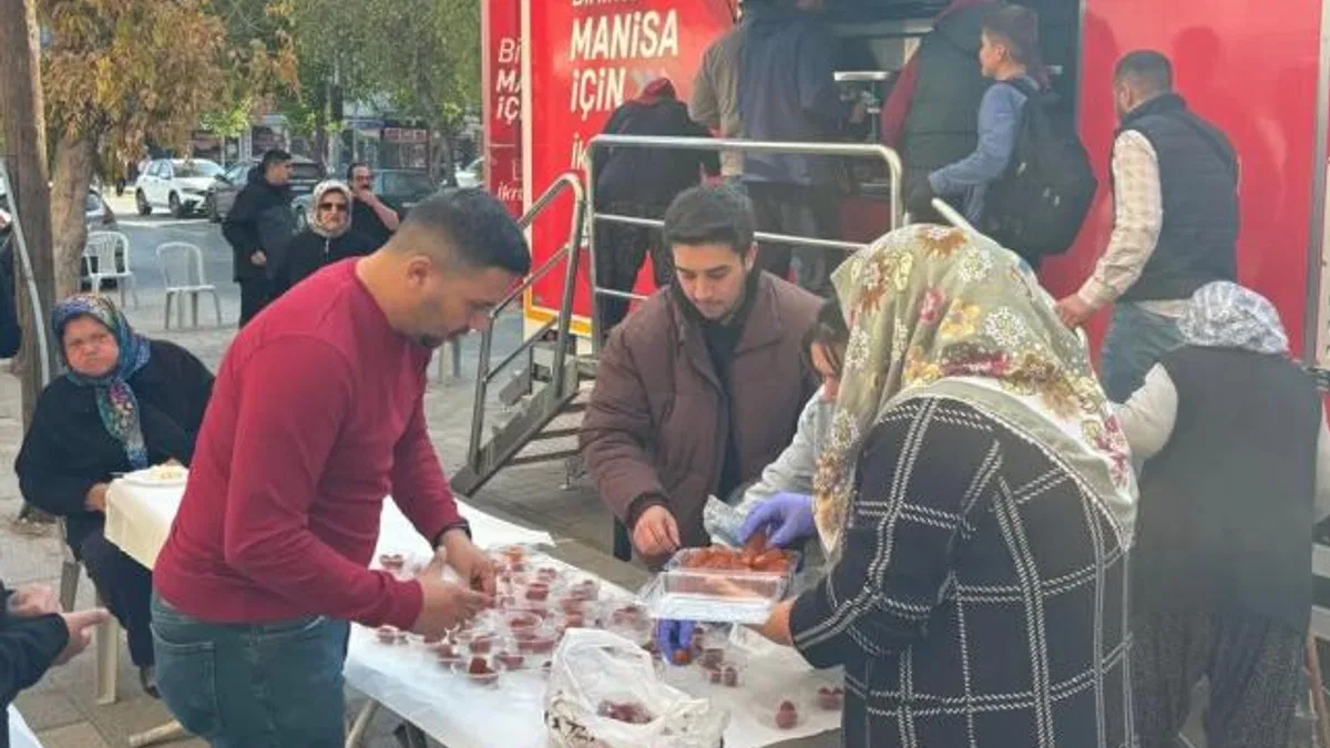 Manisa’da şehit Jandarma Uzman Çavuş için pilav hayrı