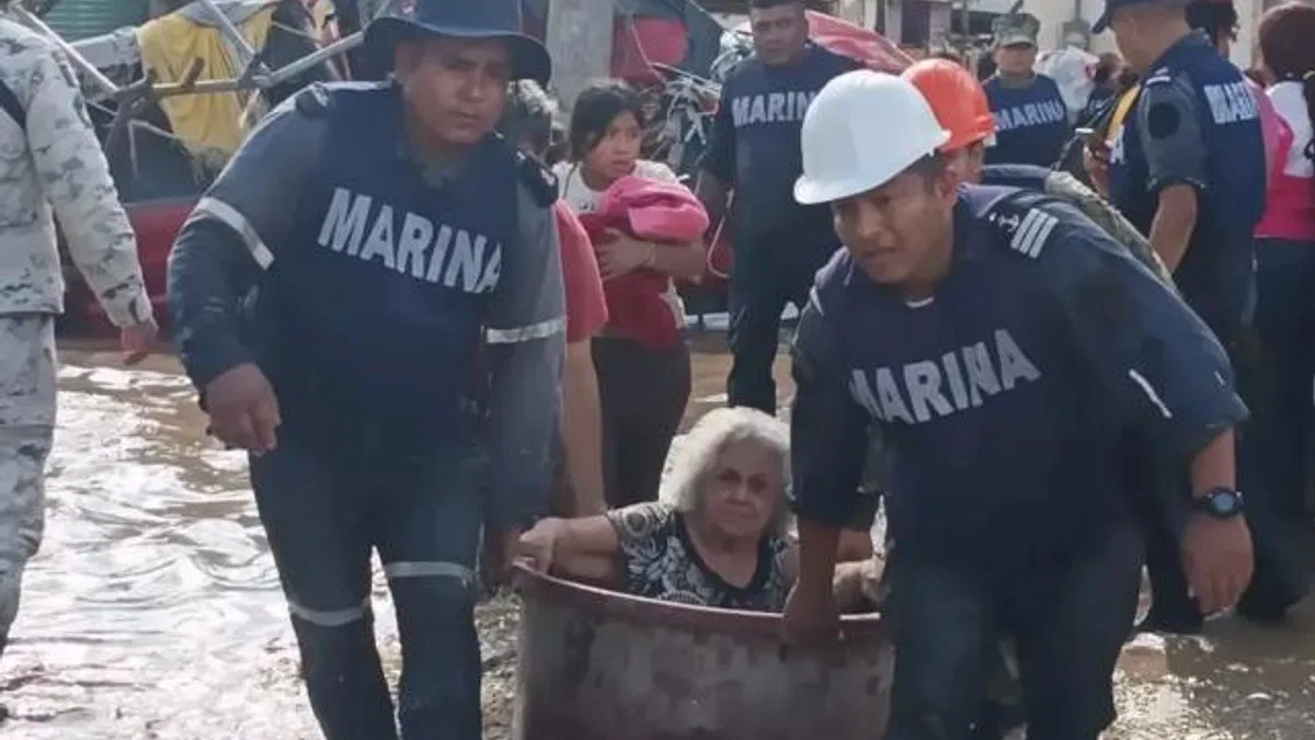 Meksika’da sel: Ölü ve yaralılar var! Meksika Donanması binlerce kişiye yardım ulaştırıyor