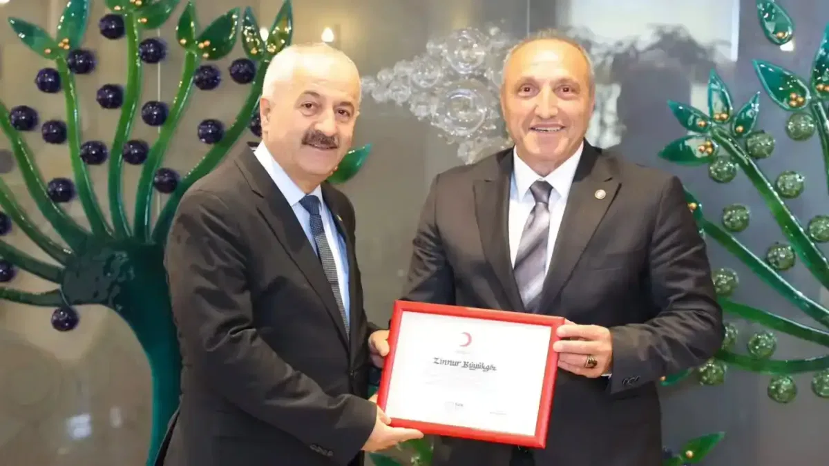Gebze belediyesi ve kızılay iş birliğiyle kan bağışı kampanyası düzenlendi