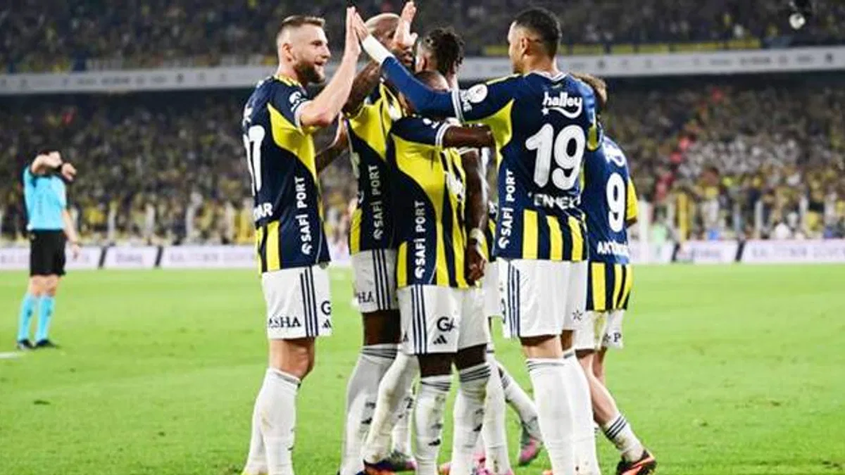 Fenerbahçe 1-0 Trabzonspor (Maç Sonucu) Fener 1 golle 3 puanı aldı!
