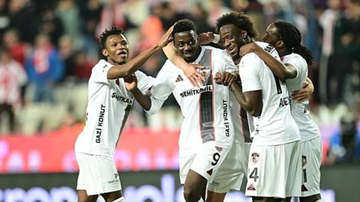Hesap.com Antalyaspor 1-4 Gaziantep FK (Maç Sonucu)