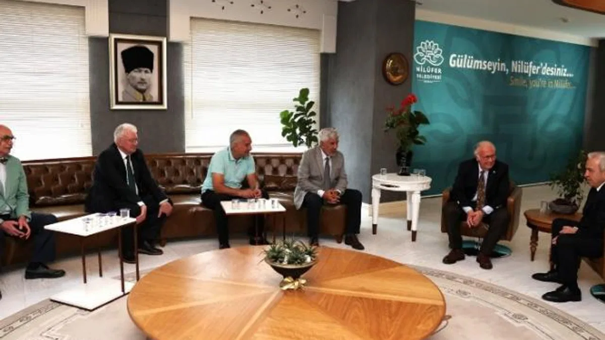 Bursaspor yönetiminden Başkan Özdemir’e ziyaret