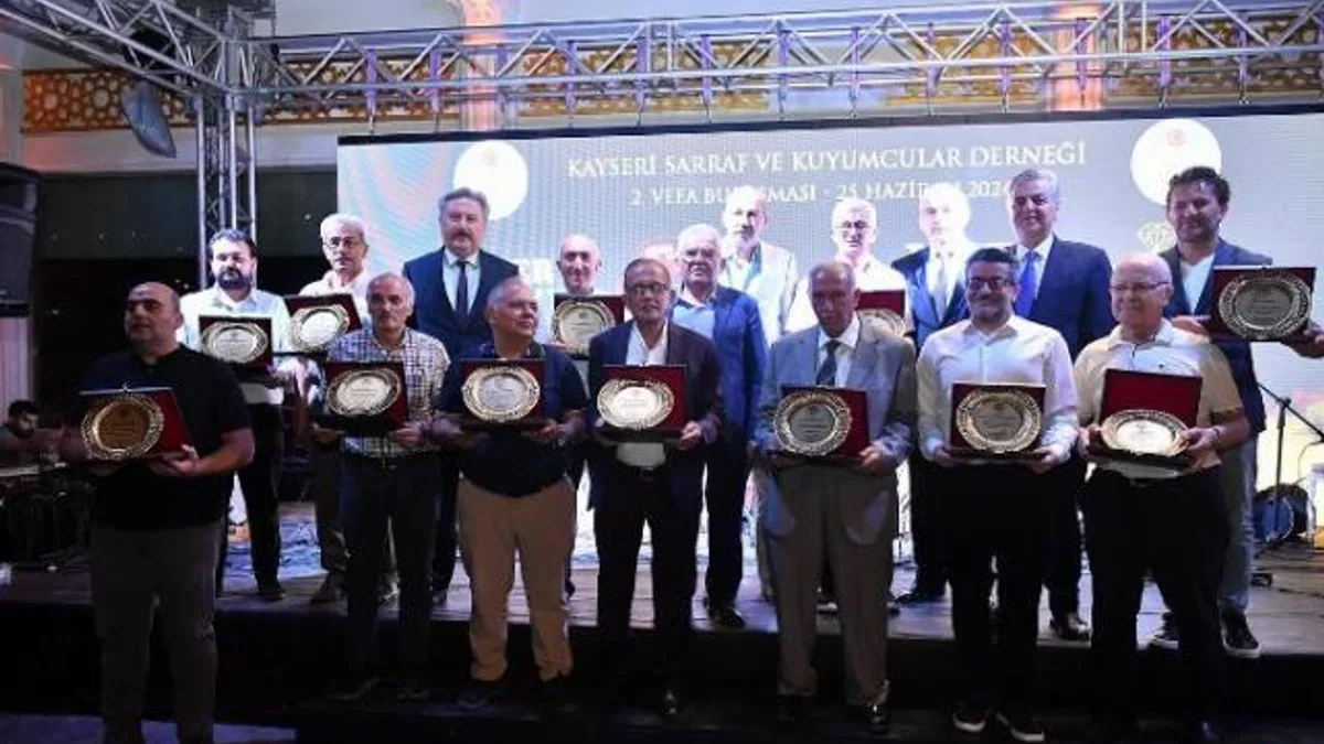 Başkan Büyükkılıç, sarraf ve kuyumcu esnafı ile bir araya geldi