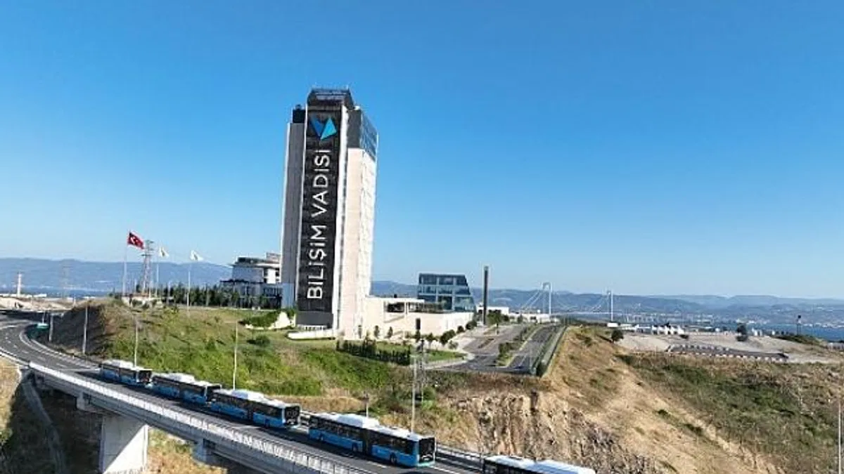 Büyükşehir, 10 yeni otobüsü daha filosuna kattı