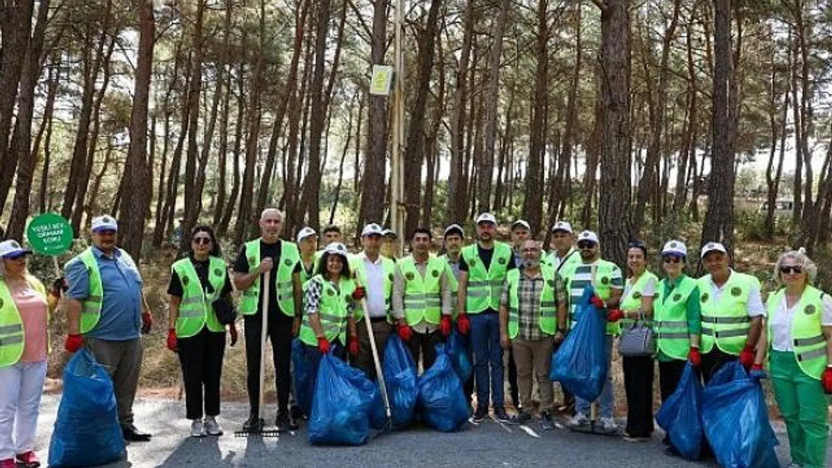 Başkan Duman’ın da katıldığı temizlik çalışmasında 5 ton atık toplandı