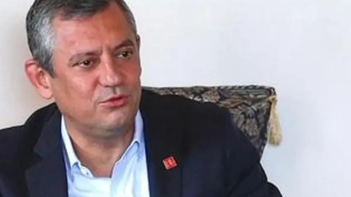 Özgür Özel’den saldırı sonrası ilk mesaj: Fırtınadan sağ salim geçeceğiz