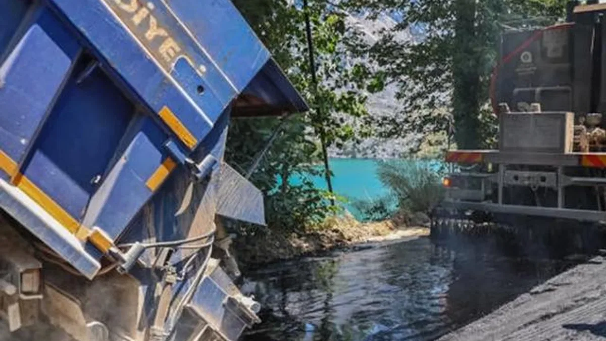 Antalya’da Oymapınar Barajı çevresindeki yolları asfaltlanıyor