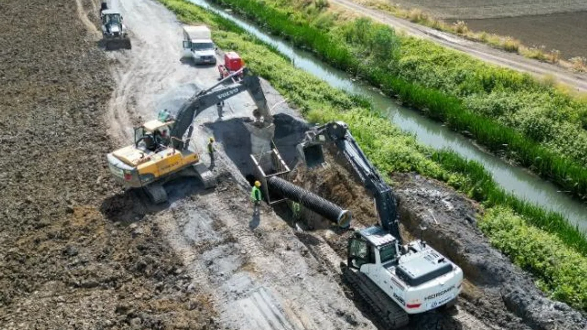 Sakarya’da atık su hattı çalışmaları devam ediyor