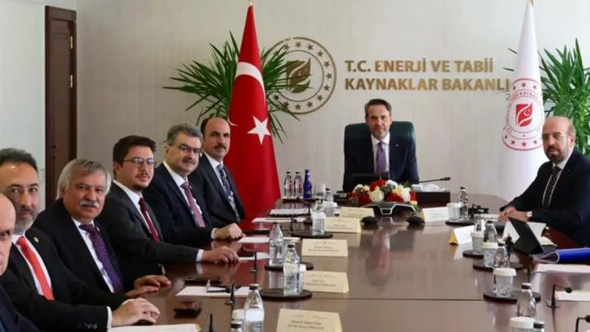 Başkan Altay Konya projelerini Başkent’te görüştü