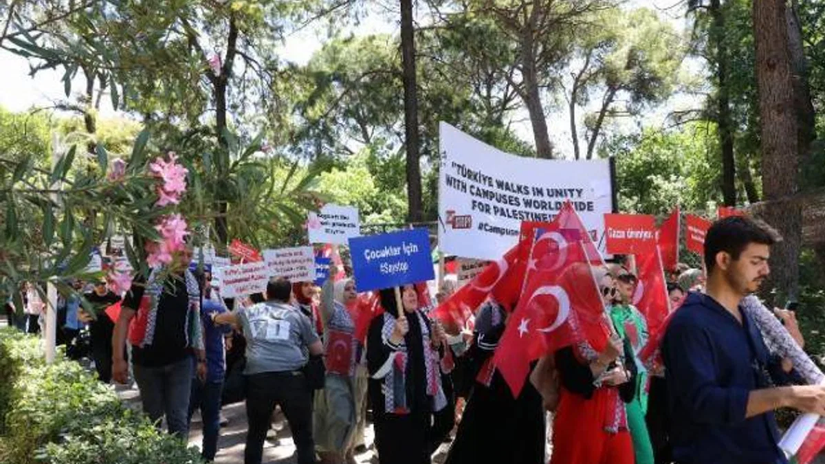 Dokuz Eylül’lü öğrencilerden Filistin dayanışması
