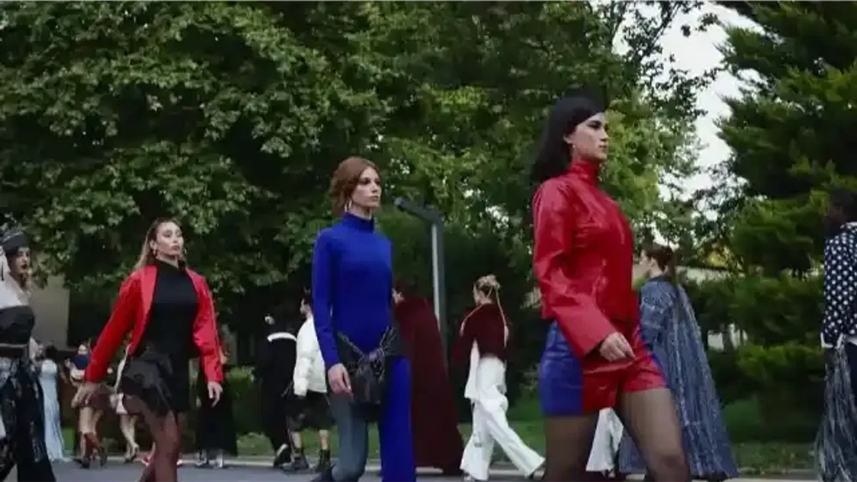 BİLGİ’li öğrencilerin tasarımları podyumda görücüye çıktı