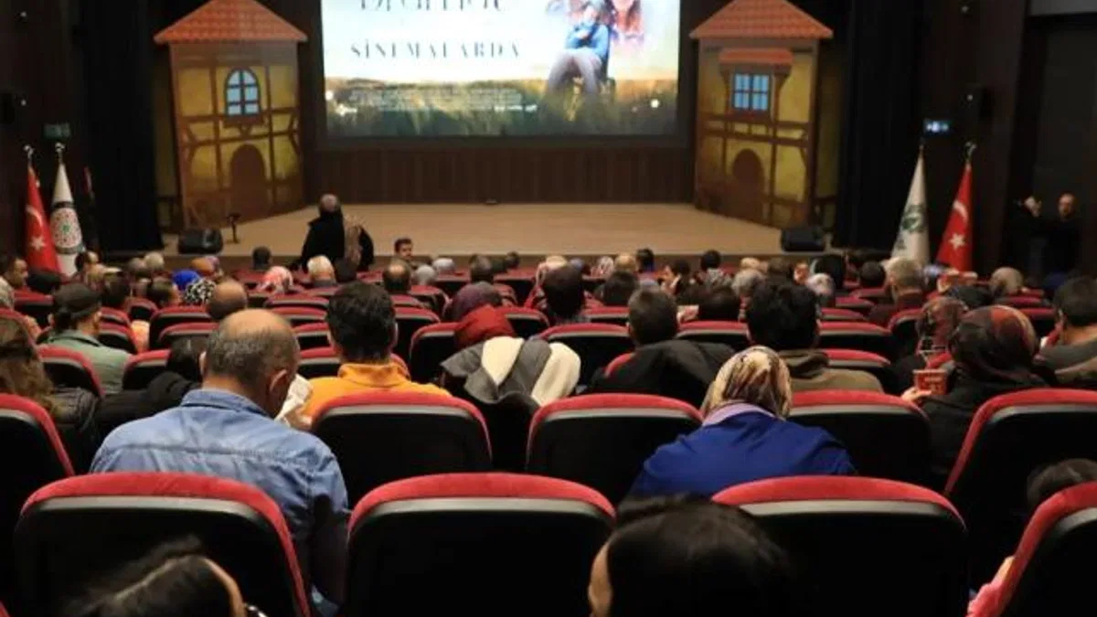Konya Karatay’da Öğretmenler Günü’ne özel film gösterimi