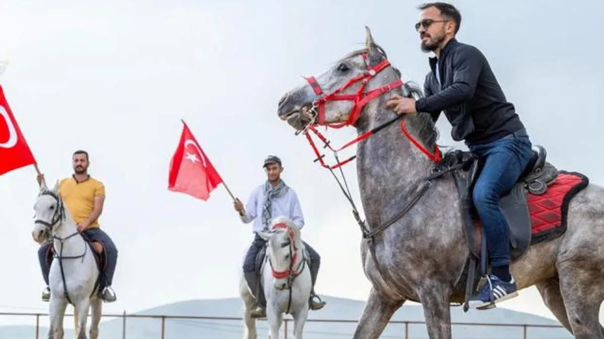 Anadolu Selçuklu Fotoğraf Derneği’nden atlı safari keyfi!