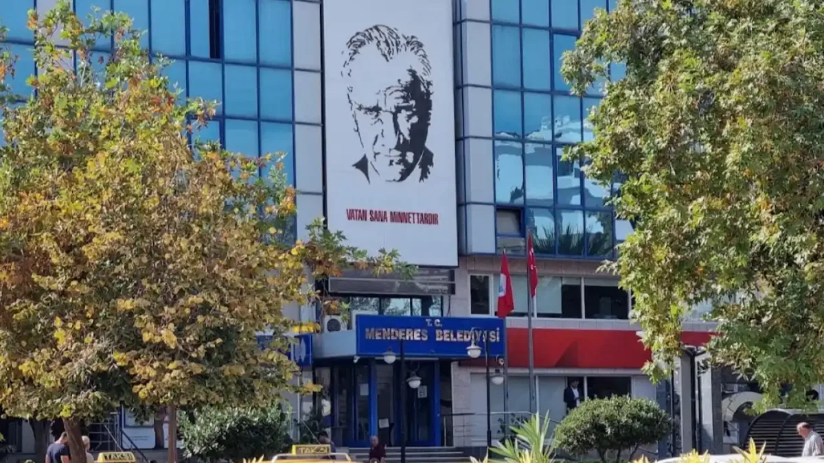 Menderes Belediyesi soruşturmasında 9 kişi daha gözaltına alındı