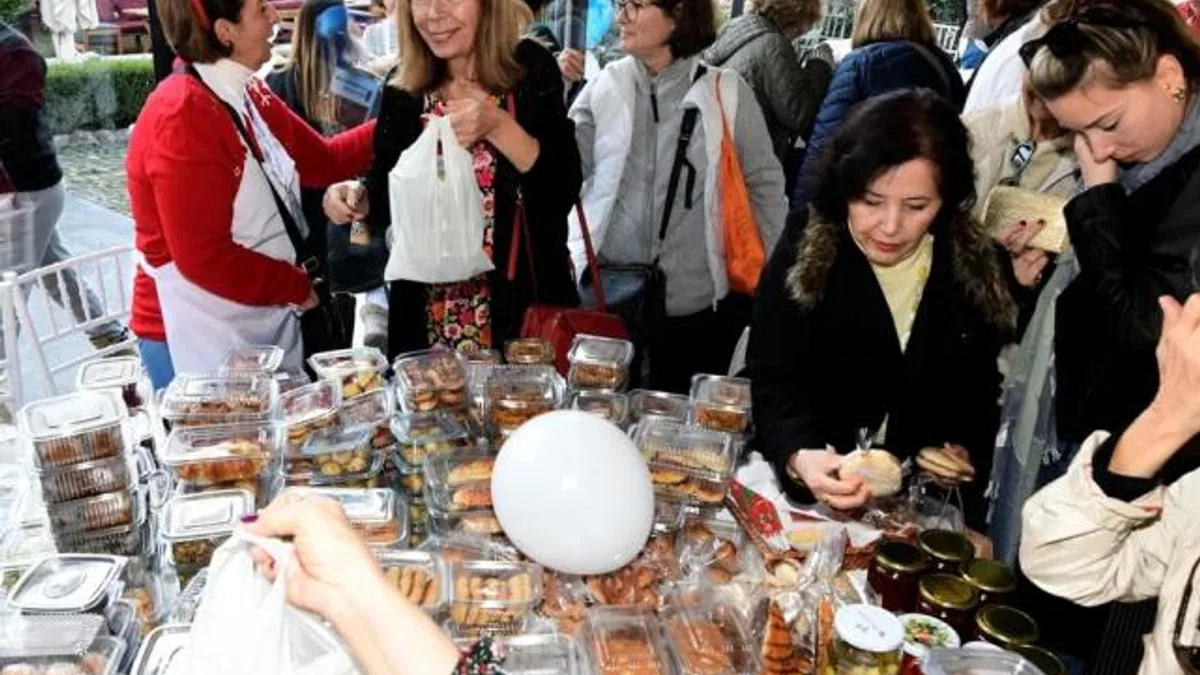 İzmir Bornova’da çağdaş yaşam için kermes