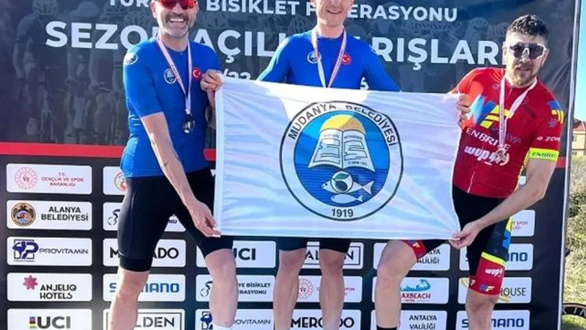 Mudanyalı bisikletçilerden 3 günde 4 madalya