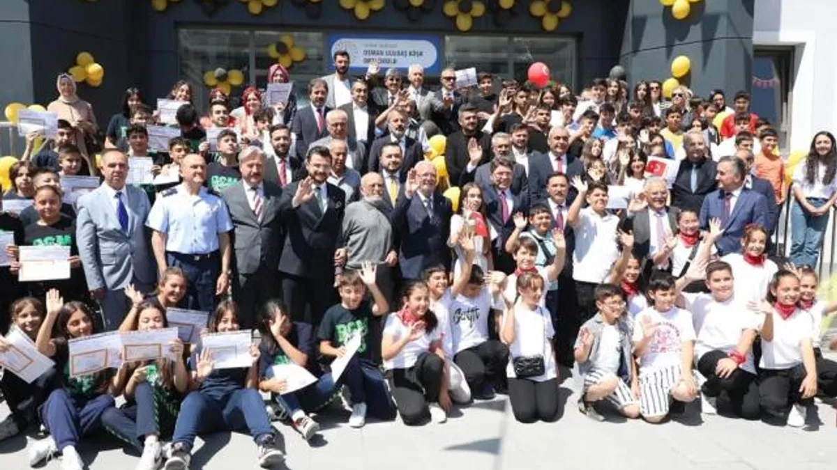 Kayseri Melikgazi’de karne heyecanı