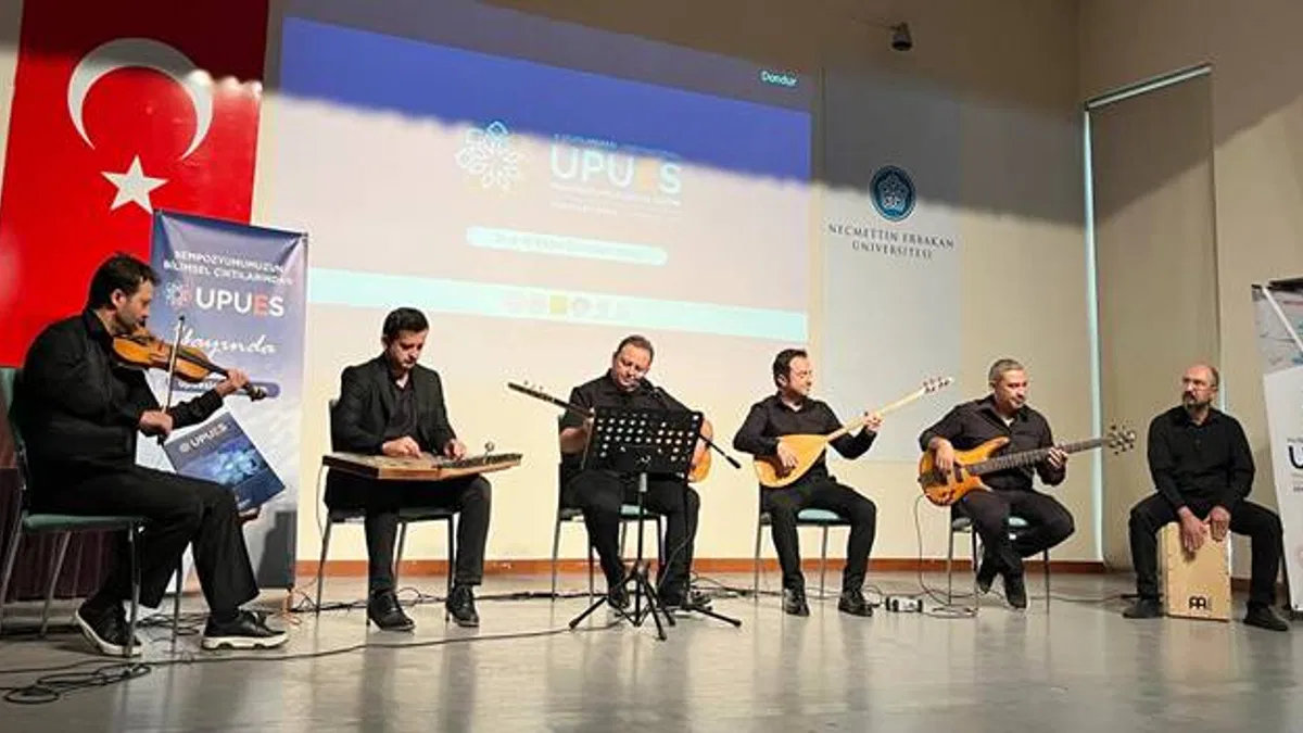 5. UPUES Sempozyumu Türk Halk Müziği Konseriyle Başladı