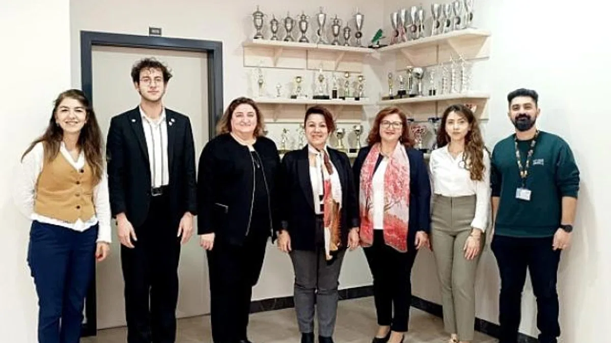 EÜ Hemşirelik Fakültesi “II. Uluslararası Türk Devletleri Hemşirelik Eğitimi Sempozyumu”na ev sahipliği yaptı