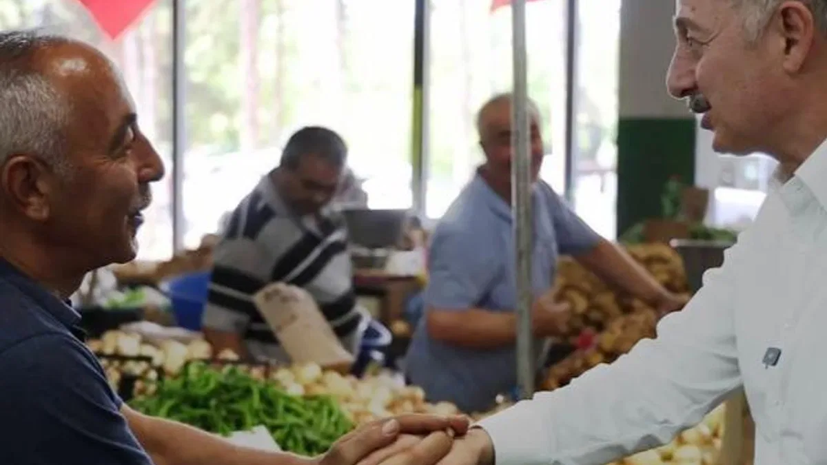 Perşembe Pazarı’nda Büyükakın’a yoğun ilgi