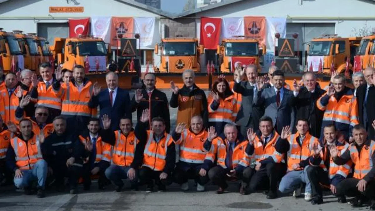 Yolların kahramanları kışa hazır… Karayolları makime parkı yenilendi