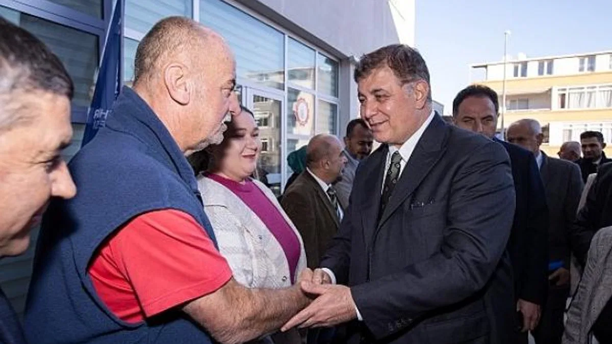 Başkan Tugay Aliağa’da muhtarlarla bir araya geldi “Yürekten sevgiyle, dürüst hizmet anlayışıyla yanınızdayız”