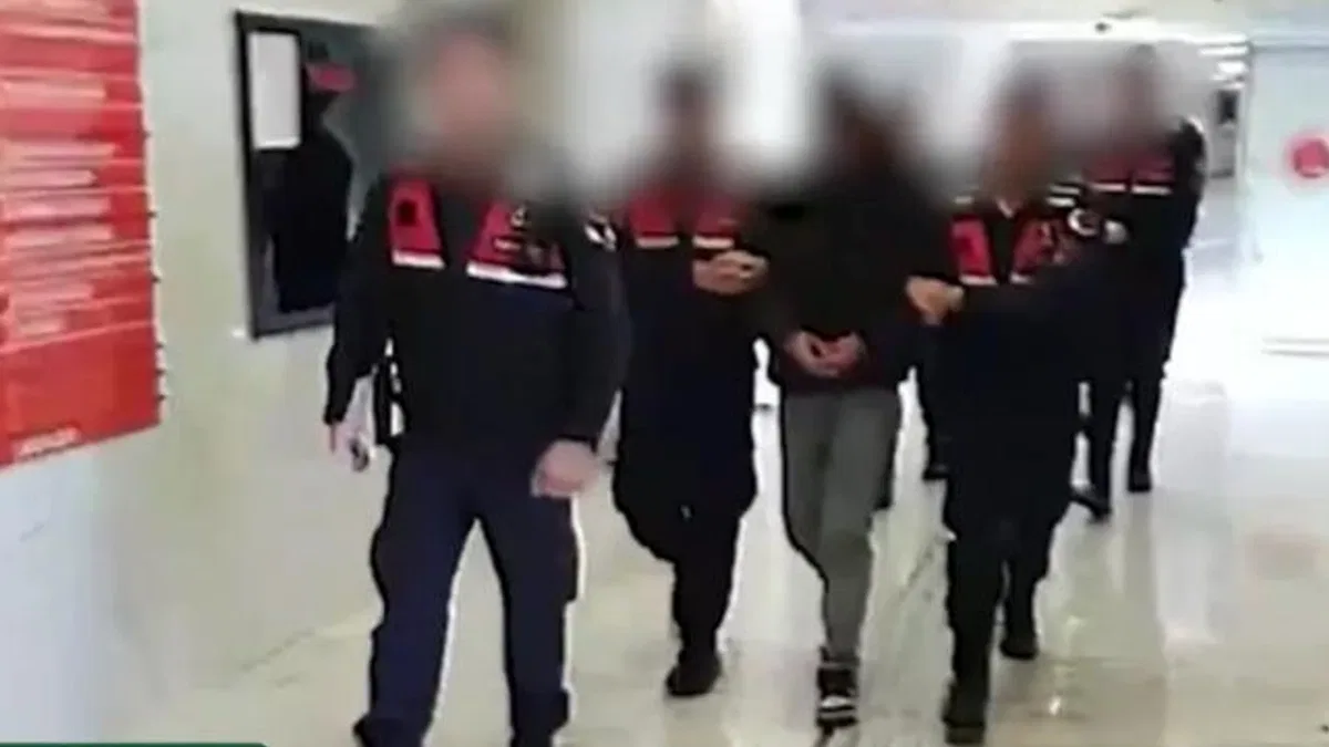 Alanya’da polis üzerine akrobatik şova 2 tutuklama!
