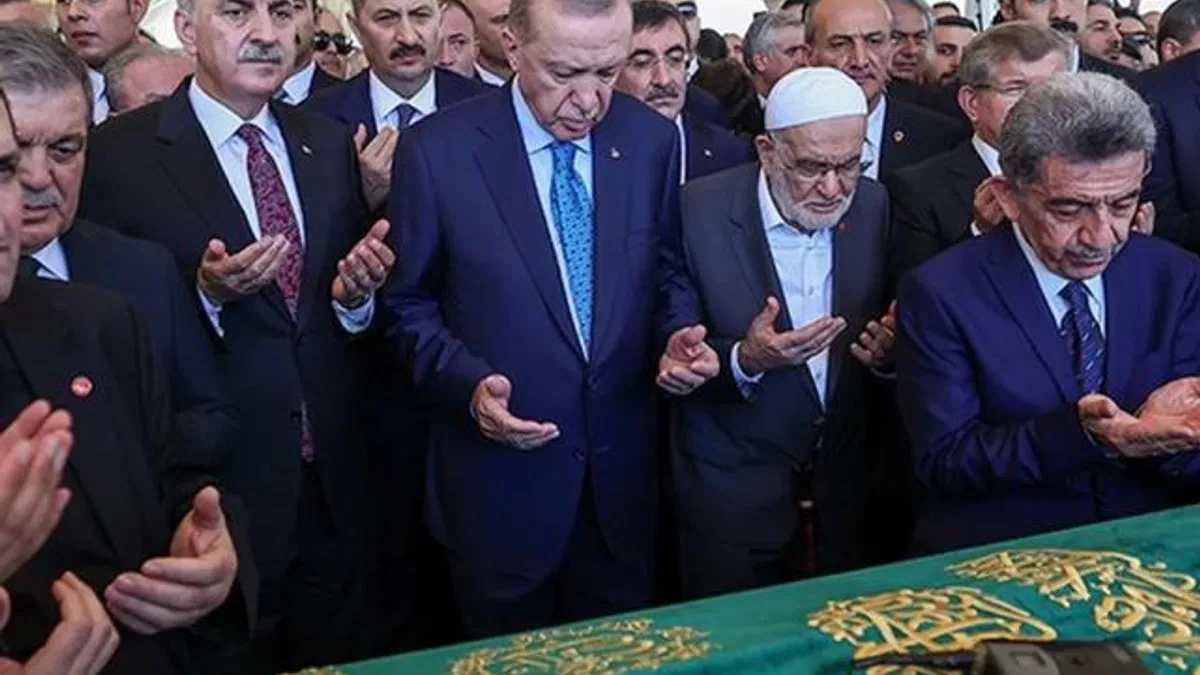 Recai Kutan son yolculuğuna uğurlandı