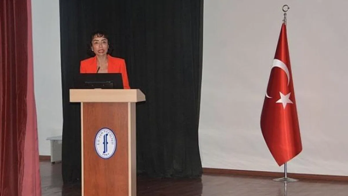 EÜ’de “Benim En Büyük Eserim Türkiye Cumhuriyetidir” konferansı