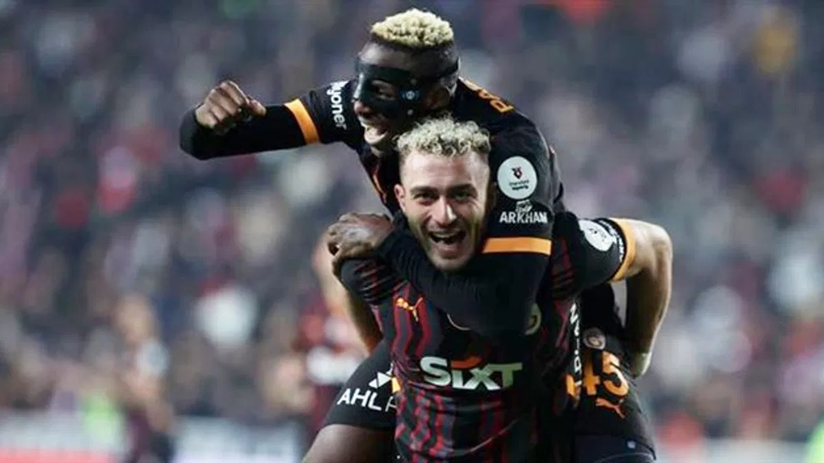 Net Global Sivasspor 2-3 Galatasaray (Maç Sonucu) Aslan Yiğidoları devirdi!