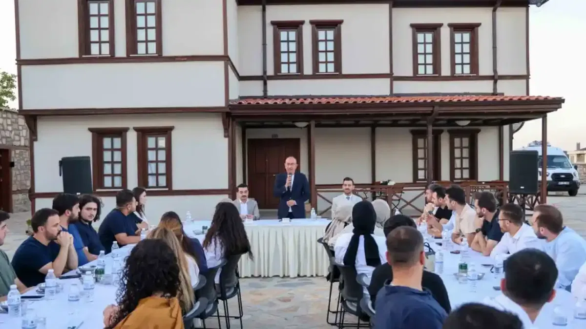 Konya Meram’da AK Parti Gençliği ile buluşuldu