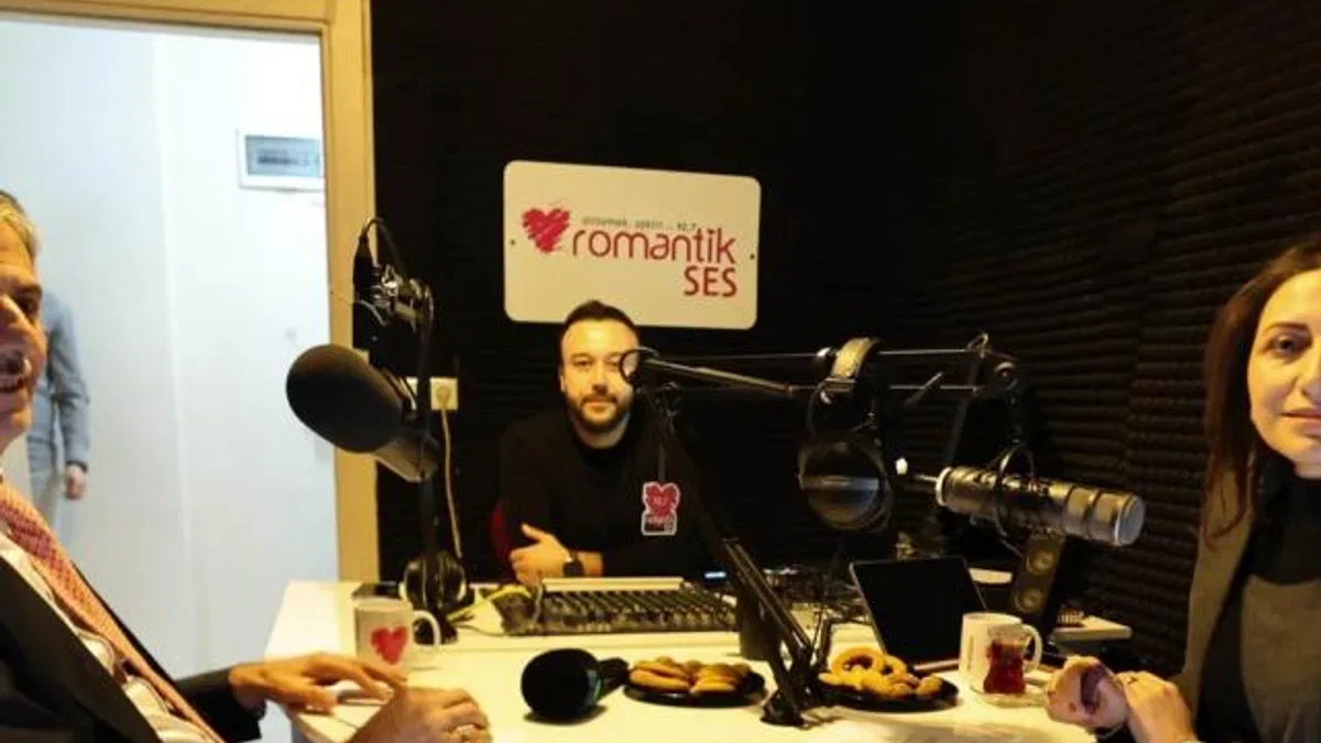 Radyo ortak yayınında enine boyuna kentsel dönüşüm