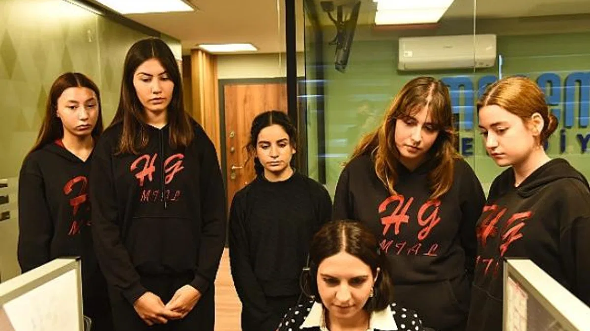 Pehlivan: Evlatlarımızı geleceğe güvenle hazırlıyoruz