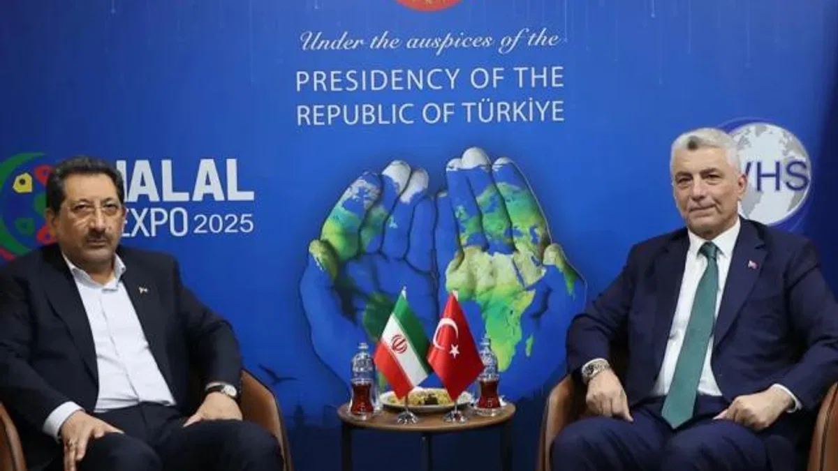 Bakan Bolat, İranlı mevkidaşıyla yeni işbirliklerini görüştü