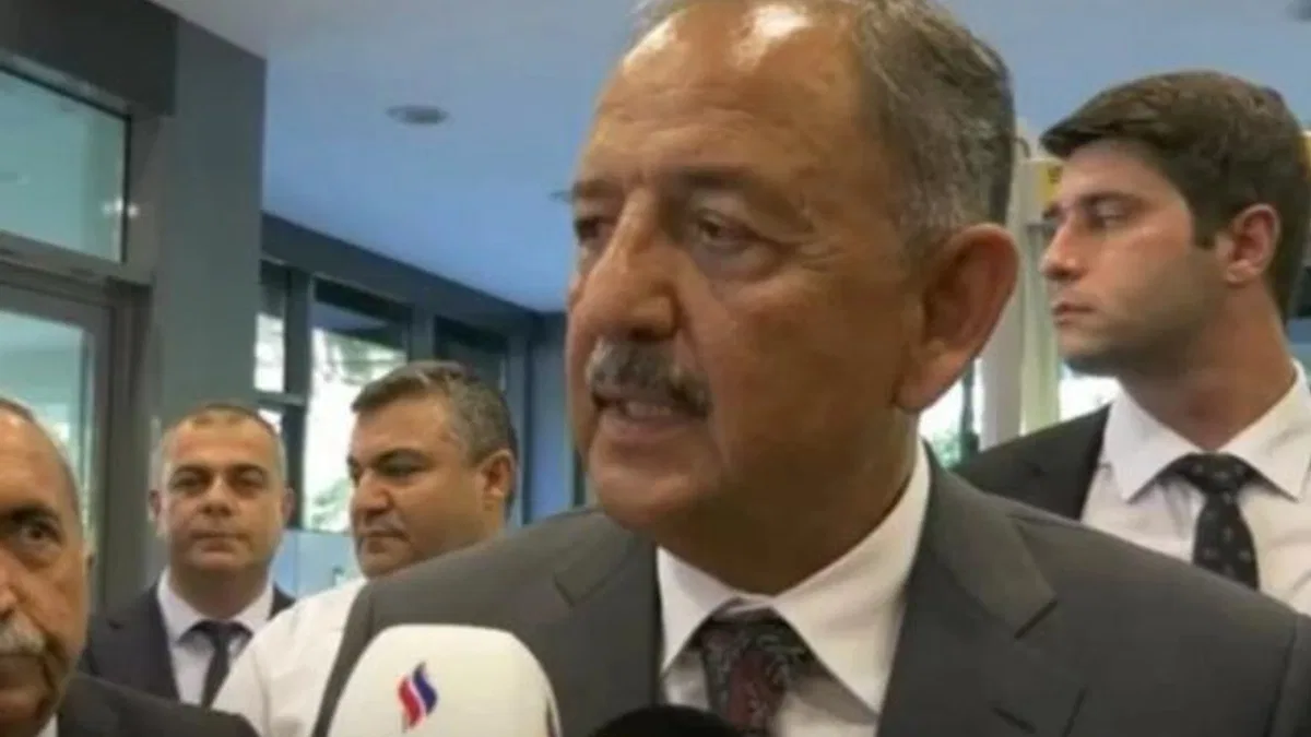 Bakan Özhaseki görevinden istifa etti