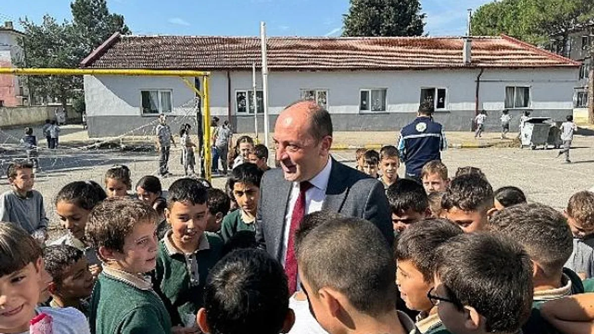 Geyve Belediyesi’nden Okullarda Temizlik Seferberliği