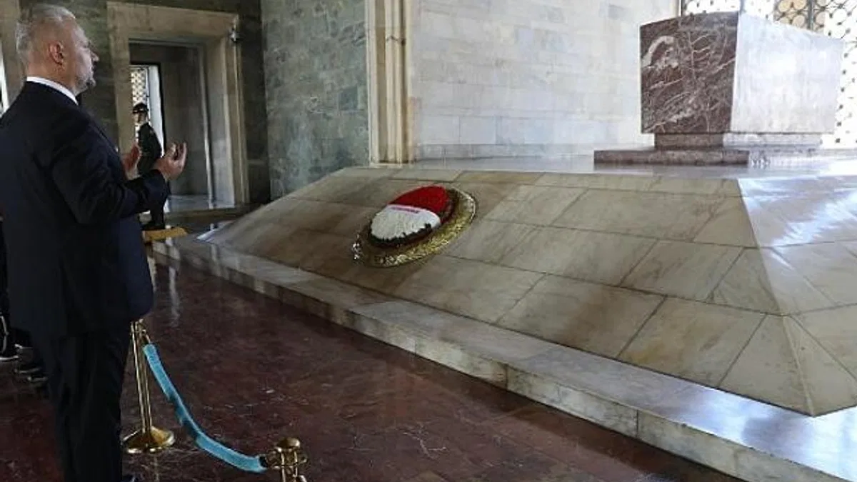 İlk Günkü Hüzün ve Hasretle Anıyoruz