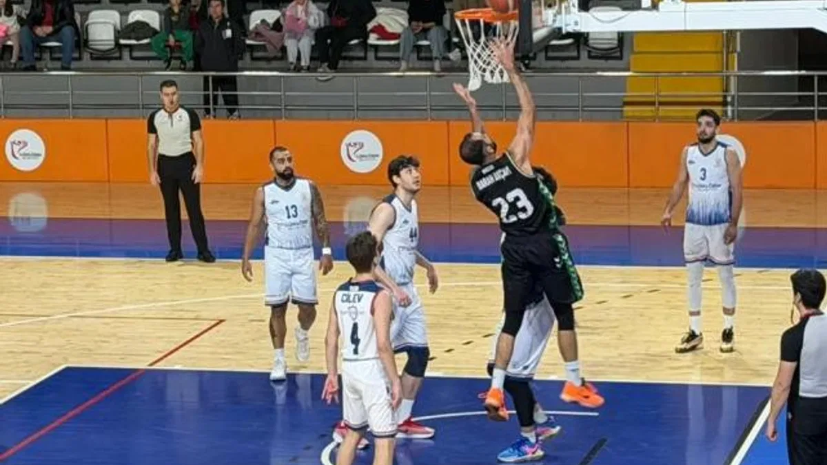 Liderden İstanbul’da gövde gösterisi