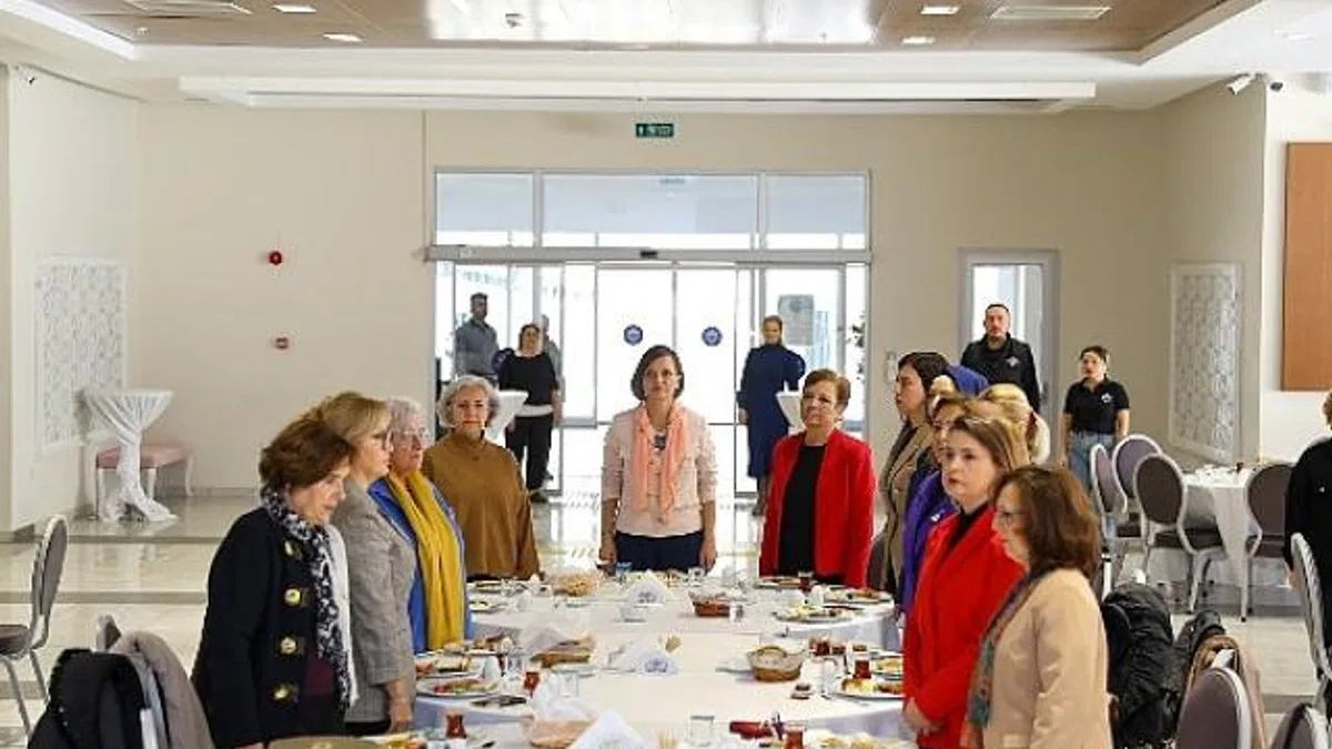 Seçilmiş Kadınlar 9. kez Karabağlar’da buluştu