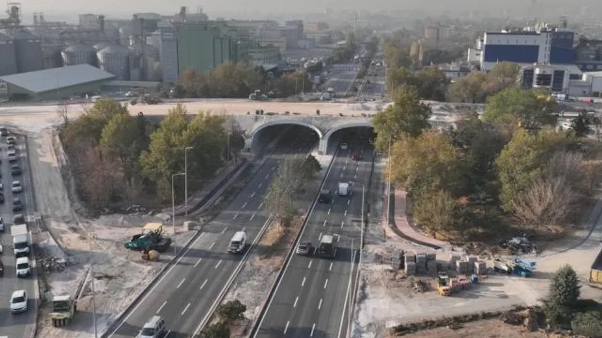 Konya’da Marangozlar Köprülü Kavşağı’nın alt kısmı trafiğe açıldı