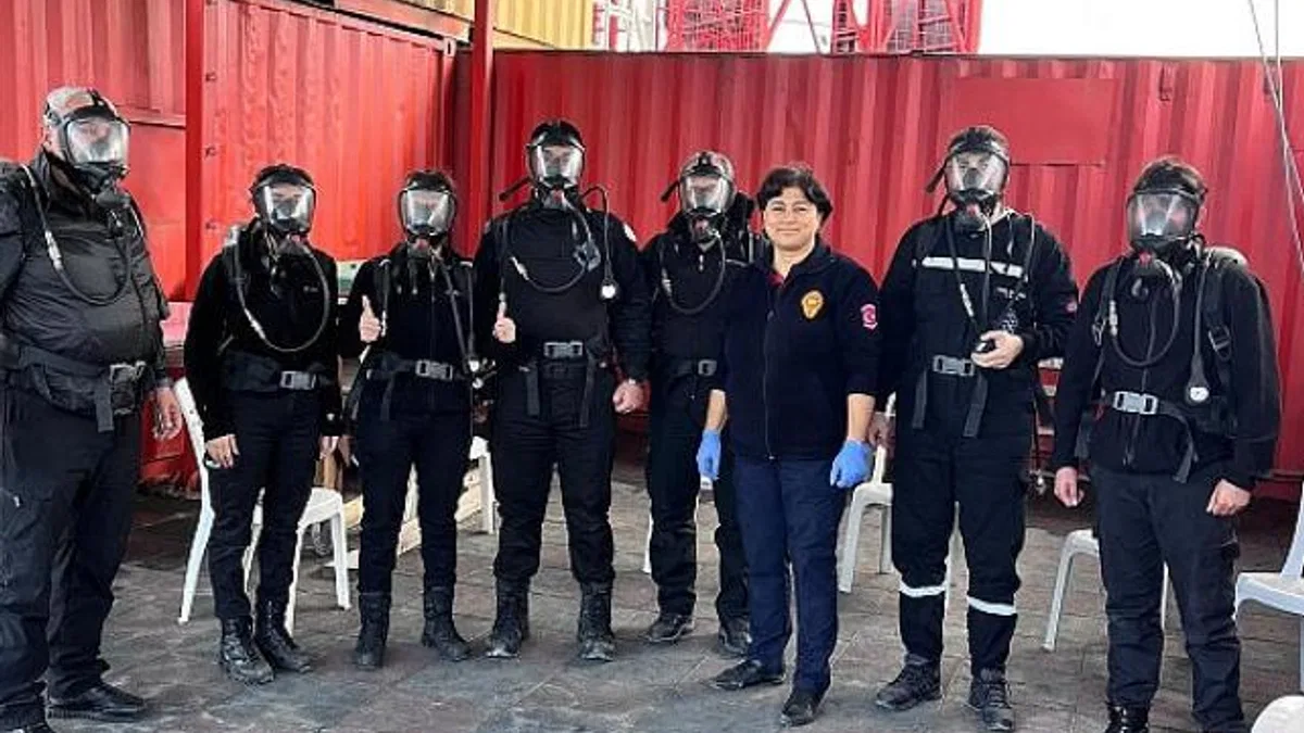 Tuzla Kent Konseyi’ne gönüllü itfaiyecilik eğitimi
