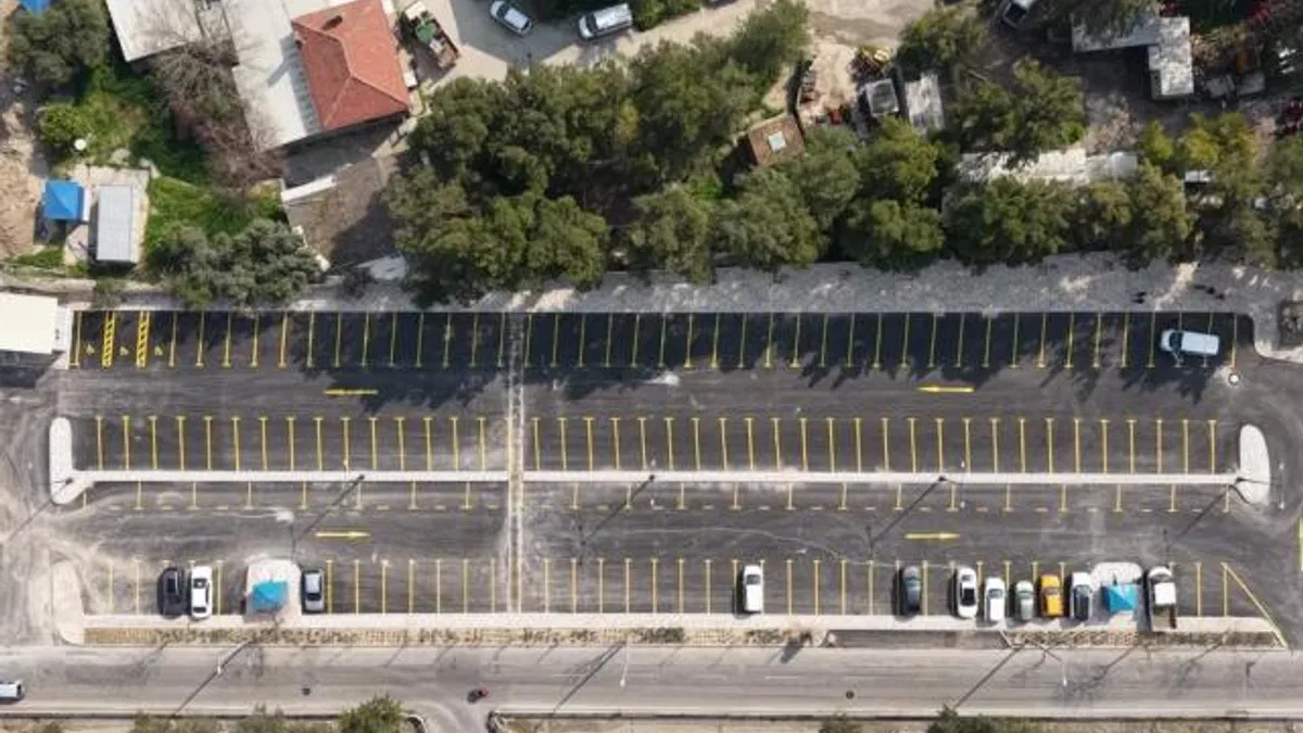 İzmir’de 154 araçlık ücretsiz otopark hizmete girdi