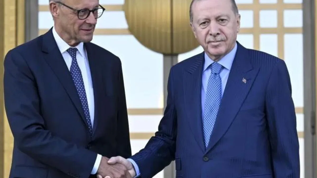 Almanya Başbakanı Külliye’de