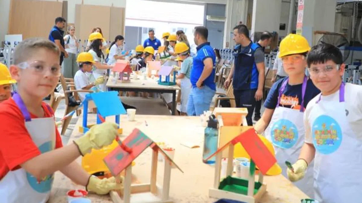 Muğla Büyükşehir’den çocuklara karne sürprizi