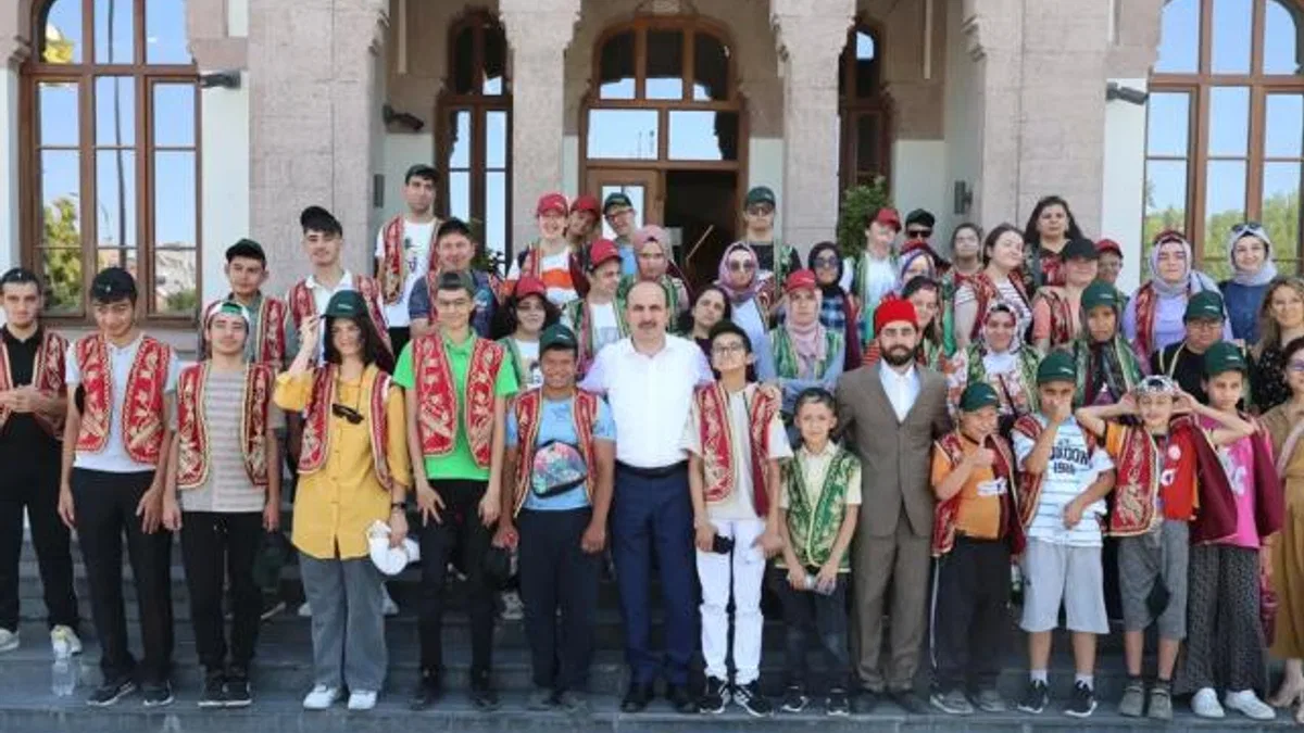 Konya’da özel gençler yaz okulu ile hem eğleniyor hem öğreniyor