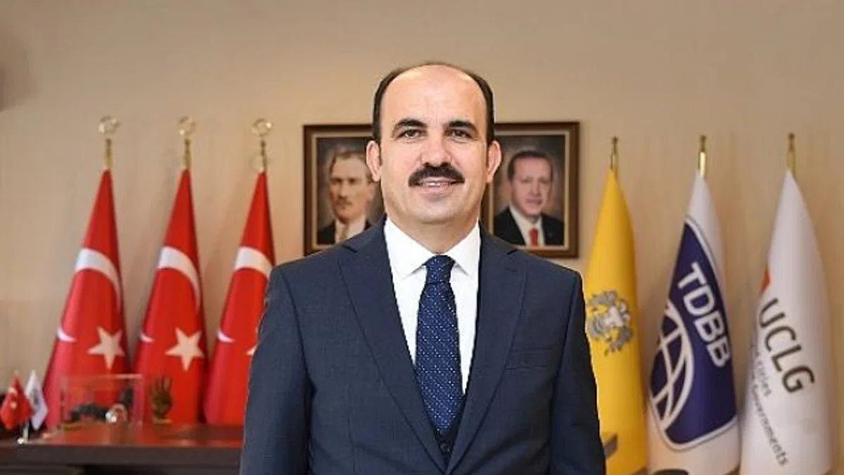 Konya Büyükşehir Belediye Başkanı Uğur İbrahim Altay: “Cumhuriyet Bayramı’mız Kutlu Olsun”