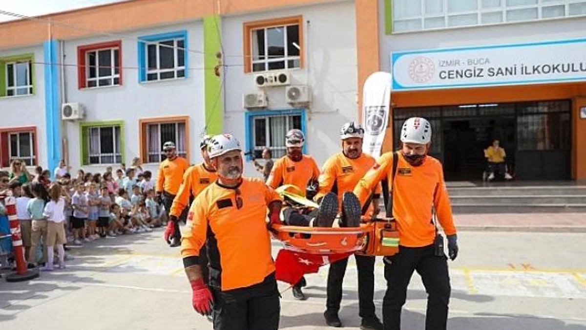 BUCAKUT, bilgi ve deneyimlerini Buca’nın çocuklarıyla paylaşıyor