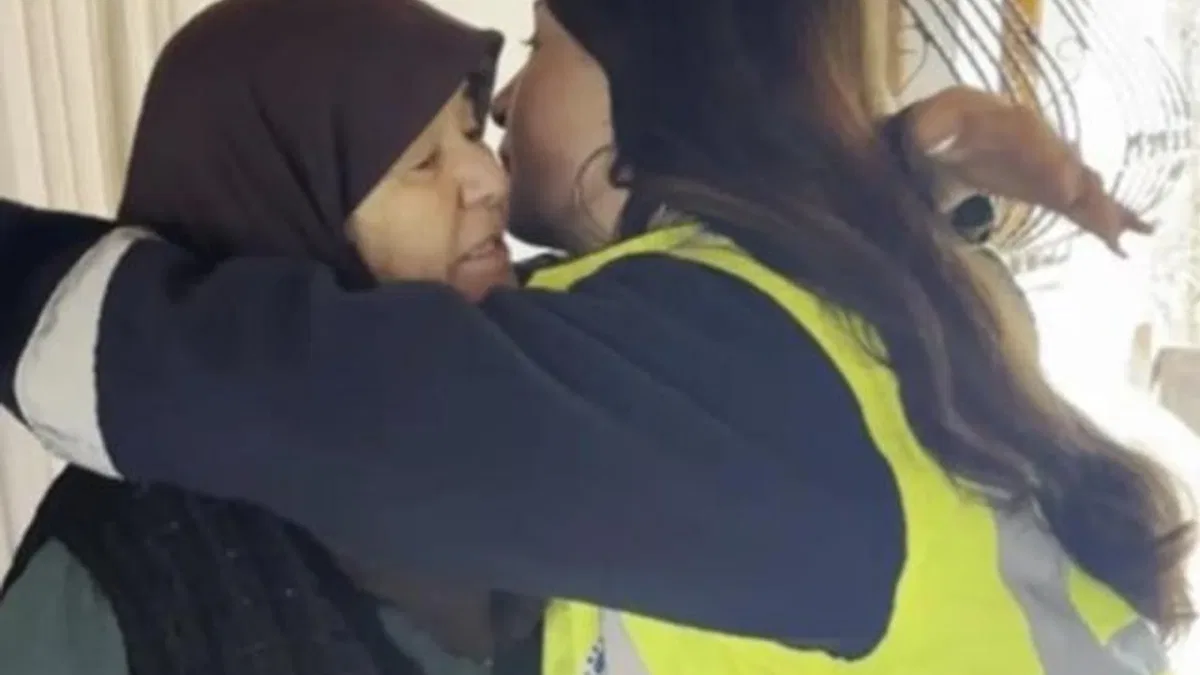 Sakarya’da YADEM ekipleri Zekiye Teyze’yi sevindirdi